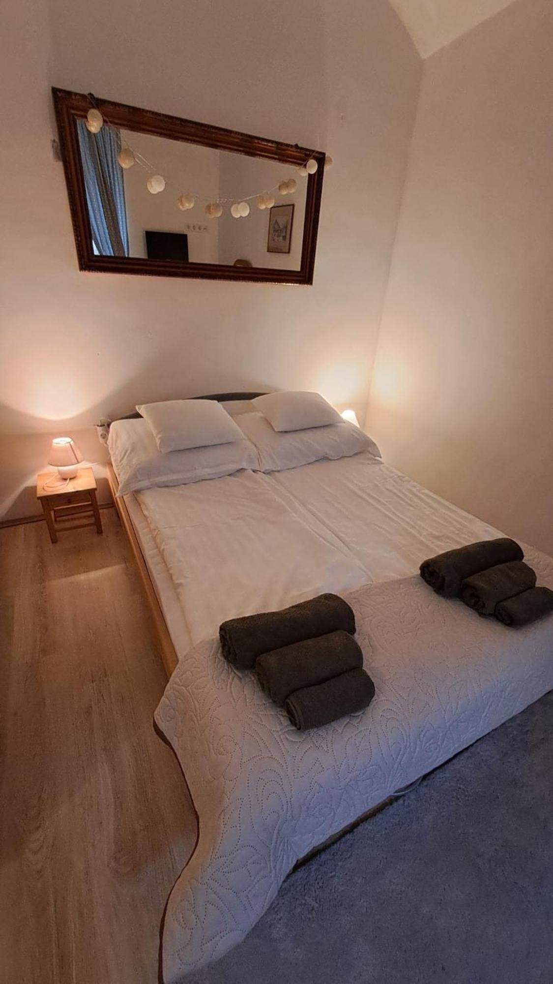 White Nest Apartment